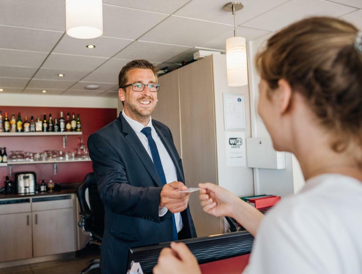Dc Hotel Charleroi Airport Екстер'єр фото