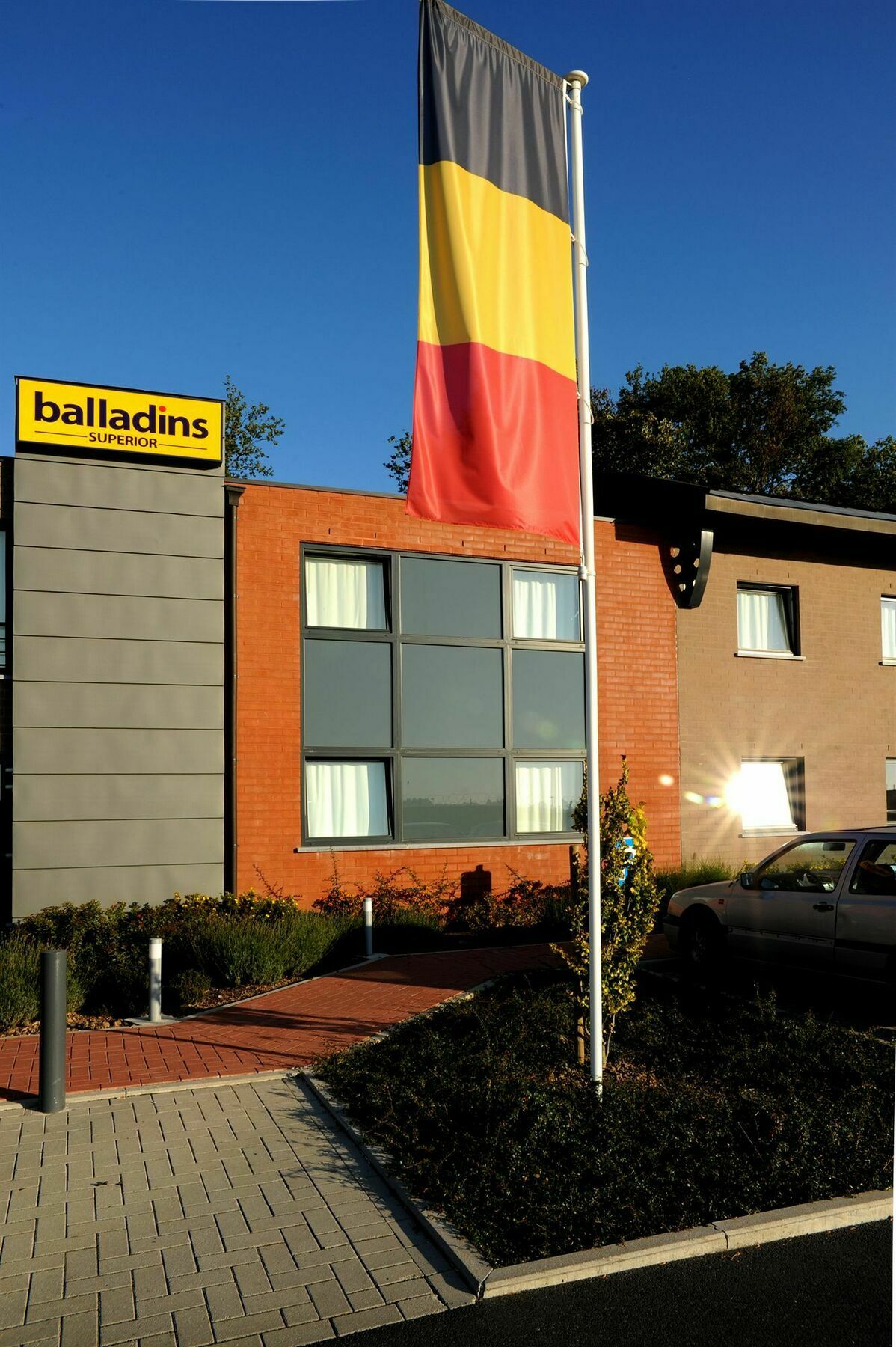 Dc Hotel Charleroi Airport Екстер'єр фото